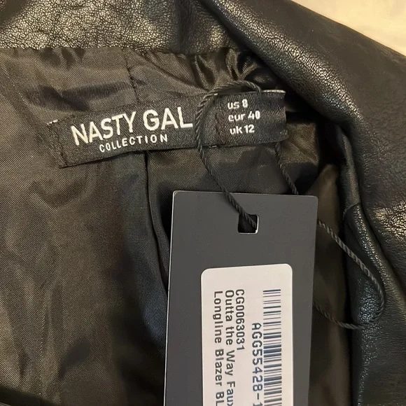 Nasty Gal faux leather oversized blazer - Picture 8 of 9